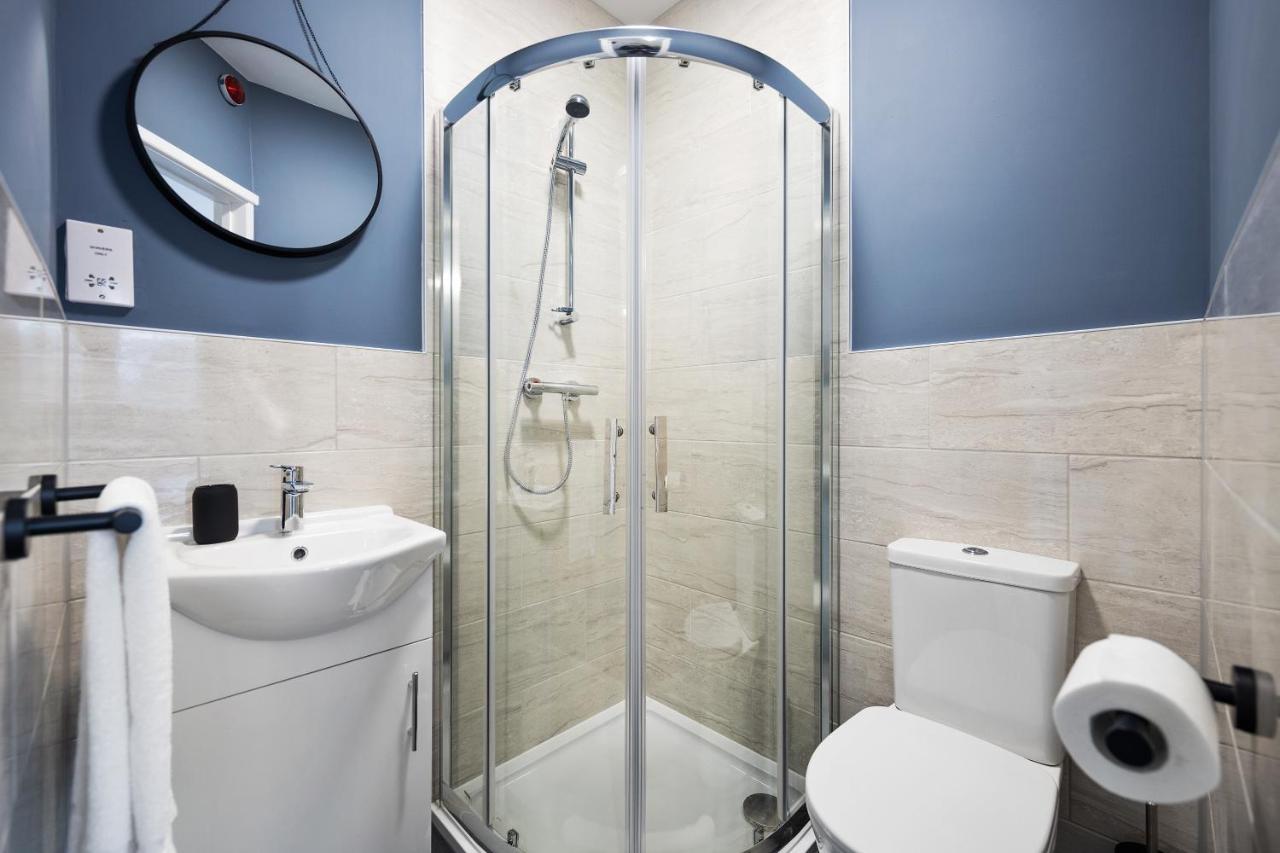 7 Bedroom House Ensuite Rooms, Fully Equipped Kitchen, Free Wifi, Tvs In All Rooms City Centre Close To A46 Inspire Homes Coventry Exterior foto